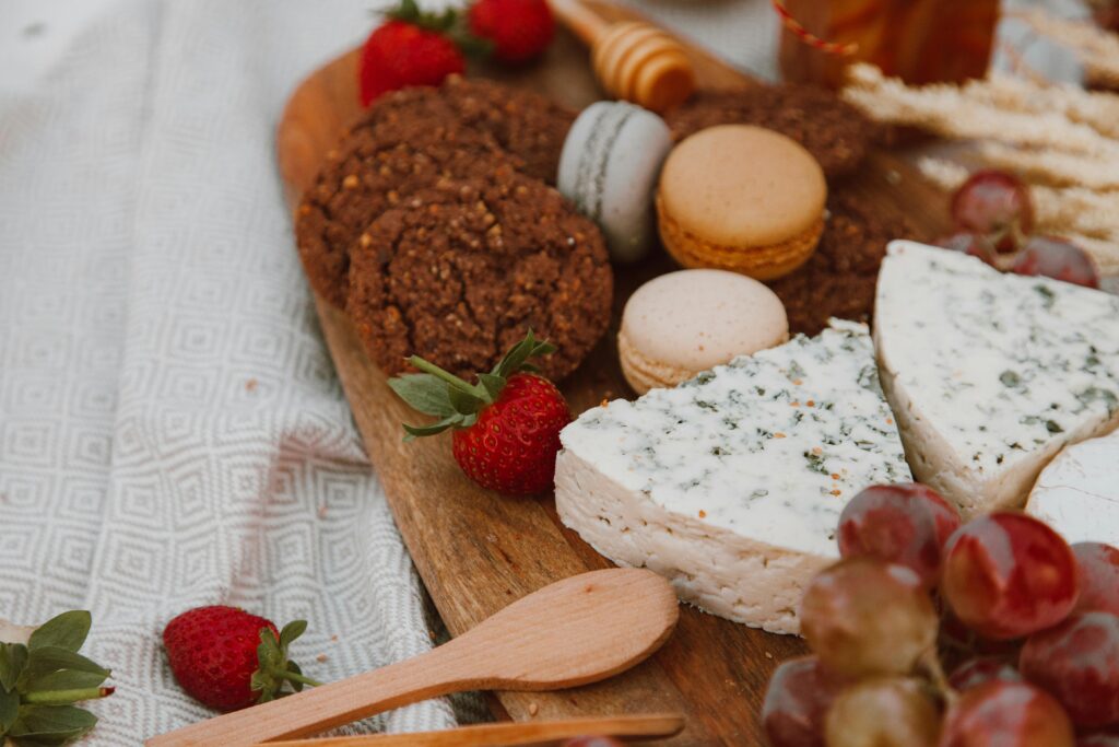 Eating Clean While Travelling: A Guide to Healthy Street Food Choices